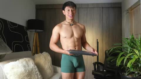 Snapshot of deus_belli chatting on 05-28-26, 12:57 Deus Belli online show from 05-28-26, 12:57