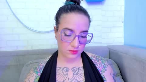 Deva Blue online show from 02-13-25, 04:43