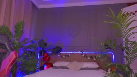 Snapshot of devilinee chatting on 02-22-25, 09:56 devilinee online show from 02-22-25, 09:56