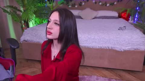 Snapshot of devilinee chatting on 03-06-25, 07:03 devilinee online show from 03-06-25, 07:03