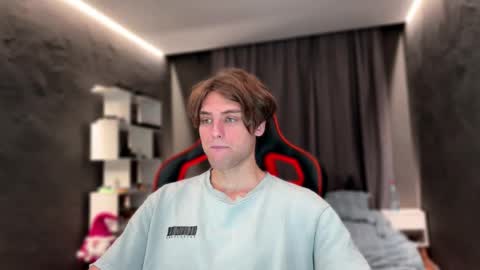 devilnut1 online show from 11-13-25, 06:23