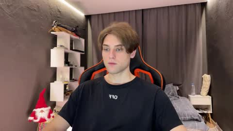 devilnut1 online show from 12-01-25, 06:07