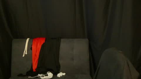 Snapshot of devilwithtats chatting on 07-15-26, 08:19 Lucian online show from 07-15-26, 08:19