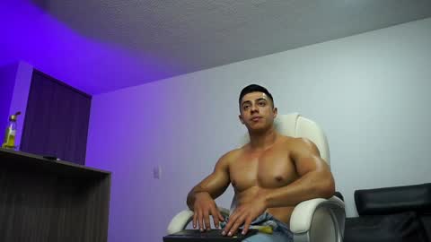 Devin Hunter online show from 01-18-25, 04:59