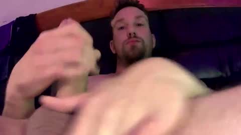 Snapshot of deviousdixk chatting on 12-07-24, 03:19 Auzzy Dream online show from 12-07-24, 03:19