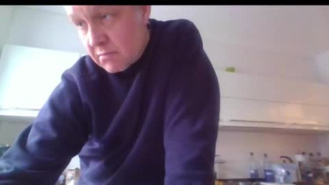 Snapshot of devon_nite chatting on 12-12-24, 09:08 Devon online show from 12-12-24, 09:08