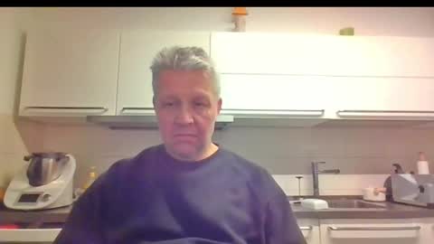 Snapshot of devon_nite chatting on 12-25-24, 11:42 Devon online show from 12-25-24, 11:42