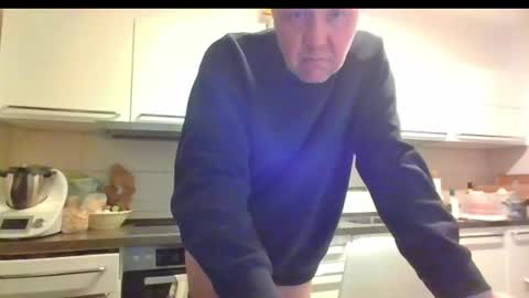 Snapshot of devon_nite chatting on 01-27-25, 11:33 Devon online show from 01-27-25, 11:33