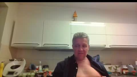 Snapshot of devon_nite chatting on 02-11-25, 12:06 Devon online show from 02-11-25, 12:06