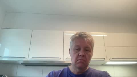 Snapshot of devon_nite chatting on 09-19-25, 06:37 Devon online show from 09-19-25, 06:37