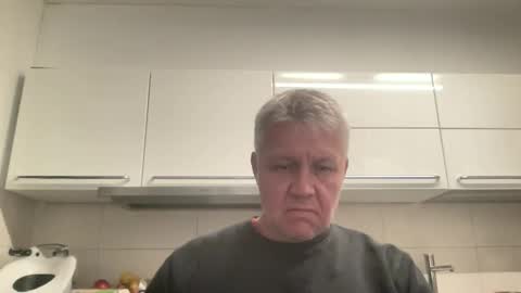 Snapshot of devon_nite chatting on 09-28-25, 10:48 Devon online show from 09-28-25, 10:48