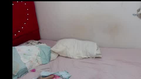 Snapshot of devorasexy2 chatting on 05-23-26, 02:10 Devora.. online show from 05-23-26, 02:10