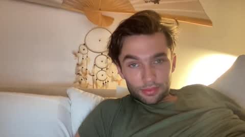 Snapshot of devyy333 chatting on 12-30-24, 07:48 devyy333 online show from 12-30-24, 07:48