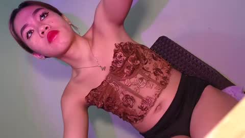 dexie121698 online show from 03-11-25, 03:05