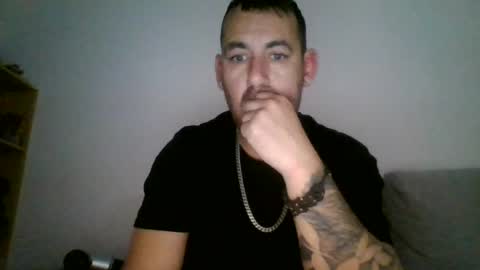 deydey83 online show from 08-02-26, 06:17
