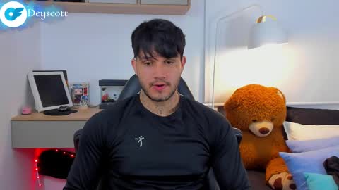 JULIAN online show from 03-01-25, 01:43