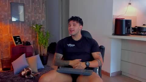 JULIAN online show from 11-17-25, 08:47