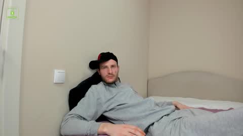 Snapshot of deymond_russo chatting on 02-17-26, 12:23 deymond_russo online show from 02-17-26, 12:23