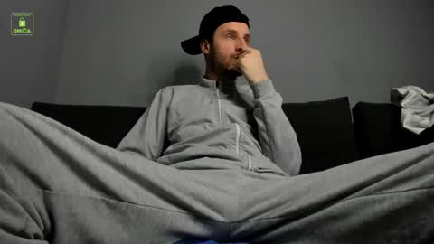 Snapshot of deymond_russo chatting on 03-01-26, 12:40 deymond_russo online show from 03-01-26, 12:40