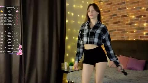 Kira online show from 10-26-25, 07:09