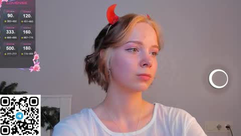 Kira online show from 01-08-26, 02:30