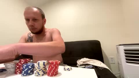 Snapshot of deznuts130 chatting on 12-18-24, 05:04 deznuts130 online show from 12-18-24, 05:04