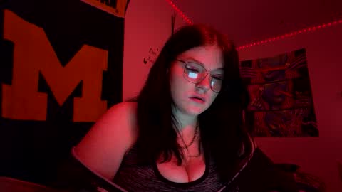 dezzydez354 online show from 02-18-26, 05:03