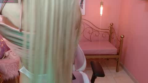 Snapshot of dhalton_x chatting on 02-21-26, 04:35 Dhalton online show from 02-21-26, 04:35