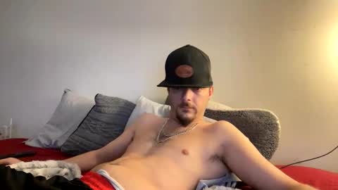 dharbison23 online show from 10-31-25, 02:18