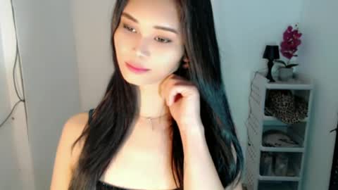 Snapshot of diamond_temptress chatting on 06-12-26, 10:36 diamond_temptress online show from 06-12-26, 10:36
