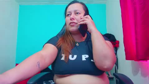 Diana Lozano online show from 12-05-25, 06:59