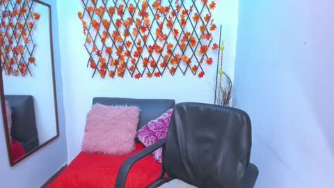 Snapshot of diana_serna chatting on 02-08-25, 03:21 Diana online show from 02-08-25, 03:21