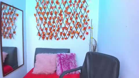 Snapshot of diana_serna chatting on 02-10-25, 03:32 Diana online show from 02-10-25, 03:32