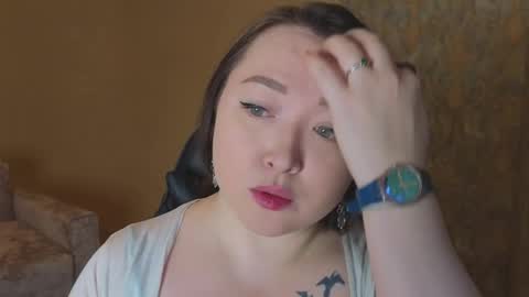 Diana online show from 12-17-25, 01:33