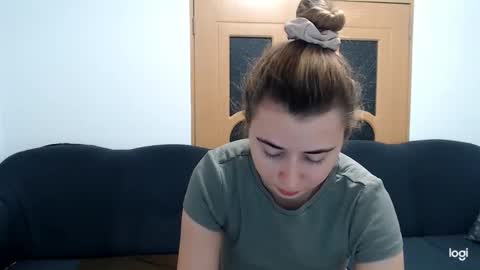 dianasmiey7 online show from 12-04-24, 10:02