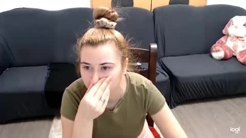 dianasmiey7 online show from 01-18-25, 06:32