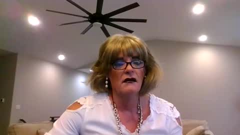 dianeheels online show from 03-03-26, 02:45