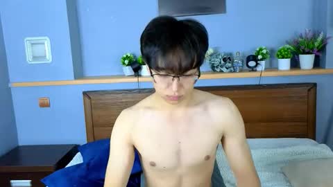 Snapshot of dianinav chatting on 02-20-26, 02:28 Adam online show from 02-20-26, 02:28