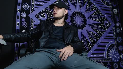 DICAPRIO online show from 01-29-25, 07:00