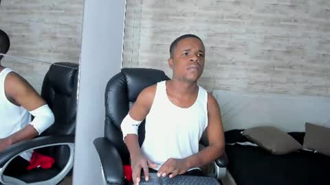 Snapshot of dick_banks chatting on 08-03-26, 11:48 Dick online show from 08-03-26, 11:48