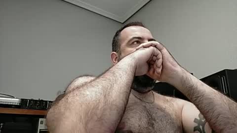 Snapshot of dicktracy_86 chatting on 06-09-26, 05:46 DANI online show from 06-09-26, 05:46