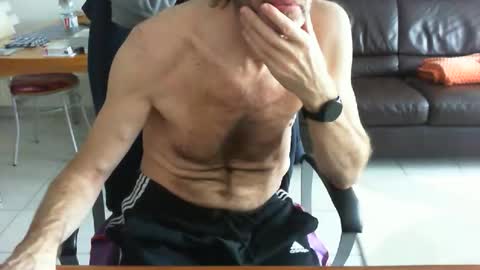 Snapshot of didonc chatting on 02-10-26, 10:08 didonc from france..... online show from 02-10-26, 10:08