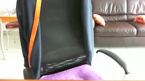 Snapshot of didonc chatting on 02-15-26, 11:19 didonc from france..... online show from 02-15-26, 11:19