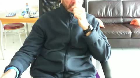 didonc from france..... online show from 03-30-26, 08:04