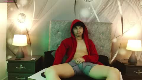 Snapshot of diego_salasar chatting on 05-28-26, 02:25 Diego online show from 05-28-26, 02:25