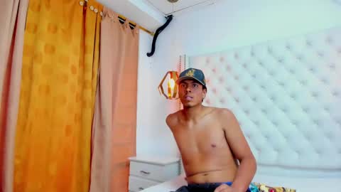 Snapshot of diego_stonee chatting on 05-22-26, 09:20 Diego online show from 05-22-26, 09:20