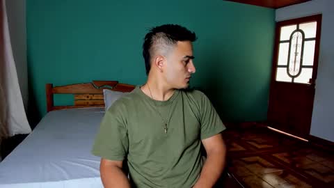 Snapshot of diegocr_ chatting on 02-02-26, 02:27 Diego online show from 02-02-26, 02:27