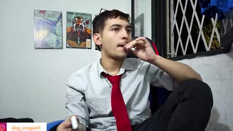 Snapshot of diegorogue_ chatting on 02-16-25, 03:04 Diego rogue online show from 02-16-25, 03:04