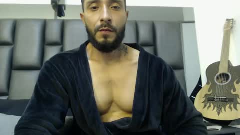 Snapshot of diehgoo_ortega chatting on 02-15-25, 05:19 Diego Ortega online show from 02-15-25, 05:19