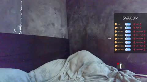 Snapshot of diemond_latinx98 chatting on 04-21-26, 02:01 diemond_latinx98 online show from 04-21-26, 02:01